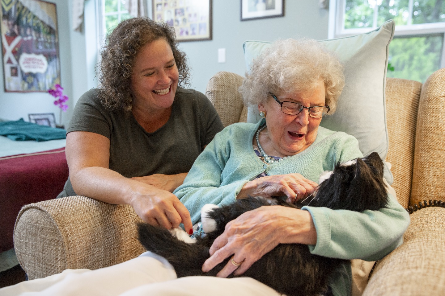 Chat robot peluche interactif - pour personnes âgées alzheimer ehpad