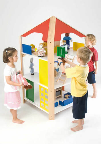 maison de poupee geante