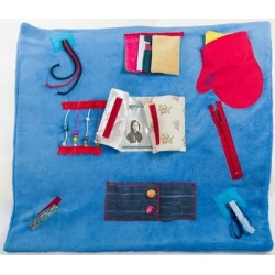 92880A_couverture_linus_bleu_clair_olboys_ol-boys_jeu_jeux_alzheimer_personne_agée_ehpad_maison_retraite_therapie-non-medicamenteuse_seniors_ludesign