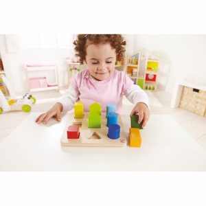 color-and-shapes-sorter-jeu-manipulation-stimulation-hape-ludesign-E0426-1