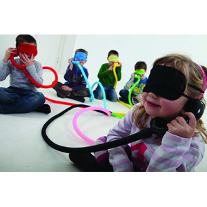 telephone-multi-combines-talking-tubes-jouet-eveil-sensoriel-jeu-exercice-jeu-groupe-tickit-commotion-luseign-73970-2